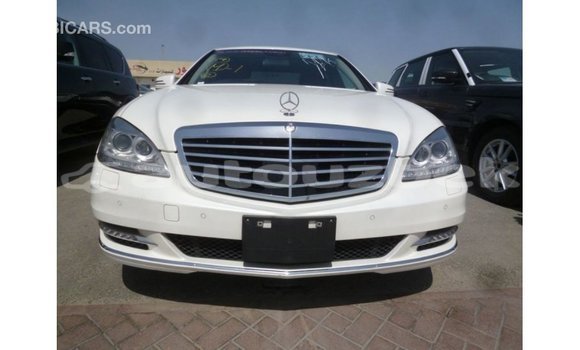 Buy Import Mercedes-Benz 190 White Car in Import - Dubai in Andijon Buy Import Mercedes-Benz 190 White Car in Import - Dubai in Andijon
