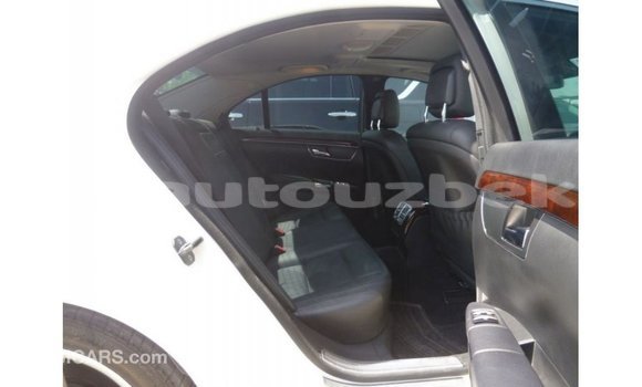 Buy Import Mercedes-Benz 190 White Car in Import - Dubai in Andijon Buy Import Mercedes-Benz 190 White Car in Import - Dubai in Andijon