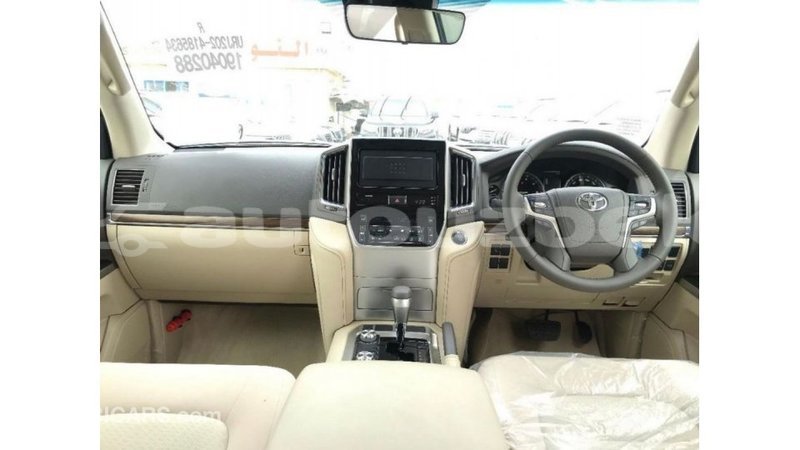 Big with watermark toyota land cruiser andijon import dubai 2321