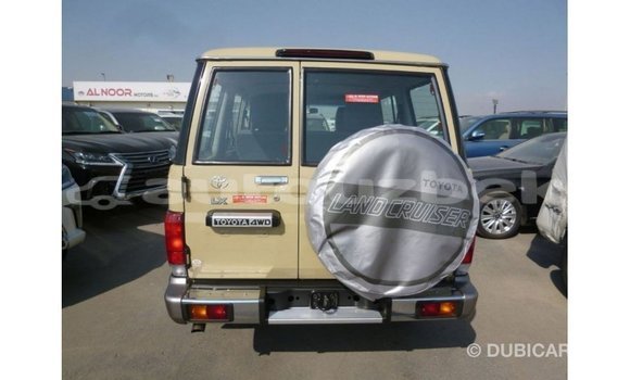 Buy Import Toyota Land Cruiser Beige Car in Import - Dubai in Andijon Buy Import Toyota Land Cruiser Beige Car in Import - Dubai in Andijon