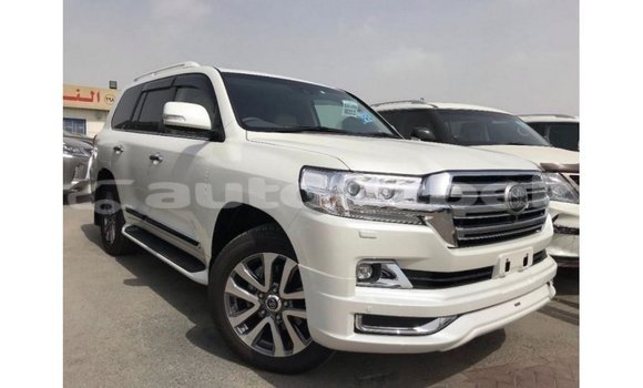 Buy Import Toyota Land Cruiser White Car in Import - Dubai in Andijon Buy Import Toyota Land Cruiser White Car in Import - Dubai in Andijon