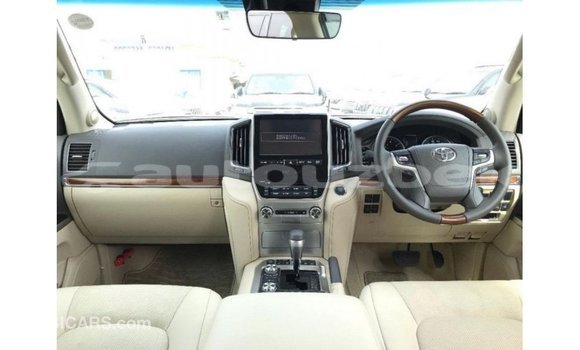 Buy Import Toyota Land Cruiser White Car in Import - Dubai in Andijon Buy Import Toyota Land Cruiser White Car in Import - Dubai in Andijon