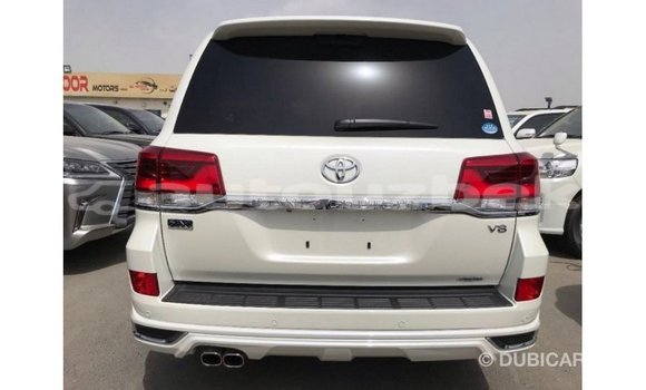 Buy Import Toyota Land Cruiser White Car in Import - Dubai in Andijon Buy Import Toyota Land Cruiser White Car in Import - Dubai in Andijon