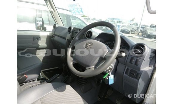 Buy Import Toyota Land Cruiser White Car in Import - Dubai in Andijon Buy Import Toyota Land Cruiser White Car in Import - Dubai in Andijon