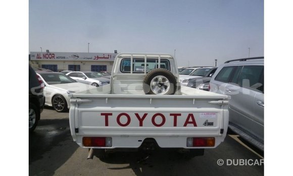 Buy Import Toyota Land Cruiser White Car in Import - Dubai in Andijon Buy Import Toyota Land Cruiser White Car in Import - Dubai in Andijon