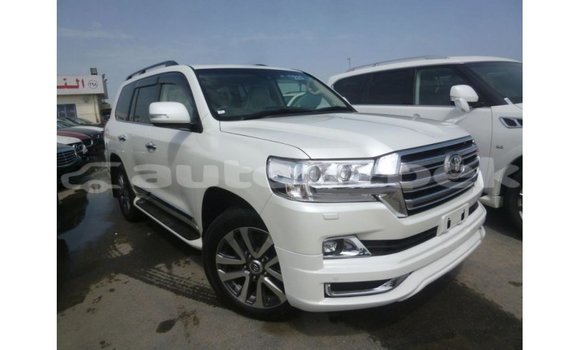 Buy Import Toyota Land Cruiser White Car in Import - Dubai in Andijon Buy Import Toyota Land Cruiser White Car in Import - Dubai in Andijon