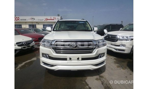 Buy Import Toyota Land Cruiser White Car in Import - Dubai in Andijon Buy Import Toyota Land Cruiser White Car in Import - Dubai in Andijon