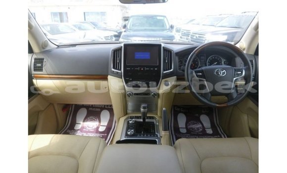 Buy Import Toyota Land Cruiser White Car in Import - Dubai in Andijon Buy Import Toyota Land Cruiser White Car in Import - Dubai in Andijon