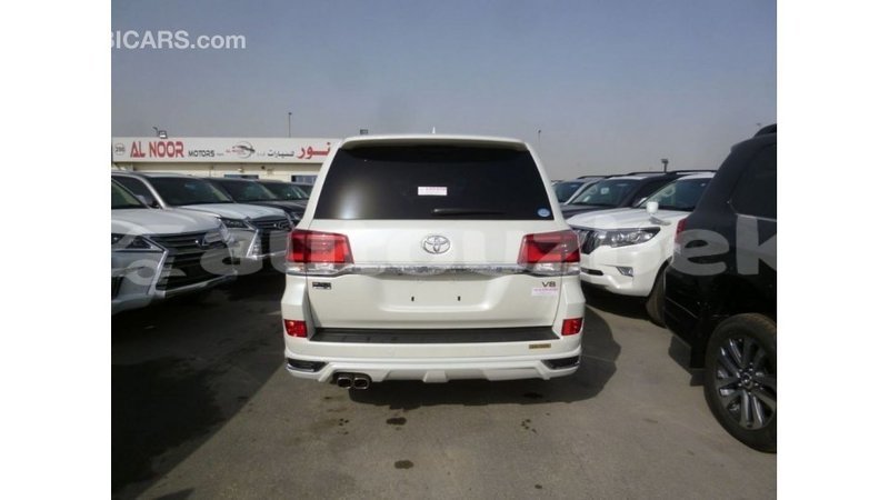 Big with watermark toyota land cruiser andijon import dubai 2350