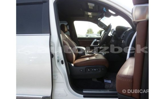 Buy Import Toyota Land Cruiser White Car in Import - Dubai in Andijon Buy Import Toyota Land Cruiser White Car in Import - Dubai in Andijon