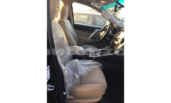 Buy Import Mitsubishi Montero Black Car in Import - Dubai in Andijon