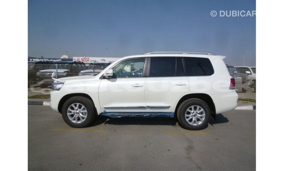 Buy Import Toyota Land Cruiser White Car in Import - Dubai in Andijon Buy Import Toyota Land Cruiser White Car in Import - Dubai in Andijon