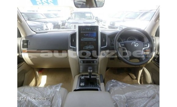 Buy Import Toyota Land Cruiser White Car in Import - Dubai in Andijon Buy Import Toyota Land Cruiser White Car in Import - Dubai in Andijon