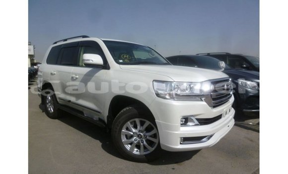 Buy Import Toyota Land Cruiser White Car in Import - Dubai in Andijon Buy Import Toyota Land Cruiser White Car in Import - Dubai in Andijon