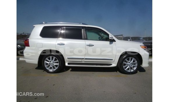 Buy Import Toyota Land Cruiser White Car in Import - Dubai in Andijon Buy Import Toyota Land Cruiser White Car in Import - Dubai in Andijon