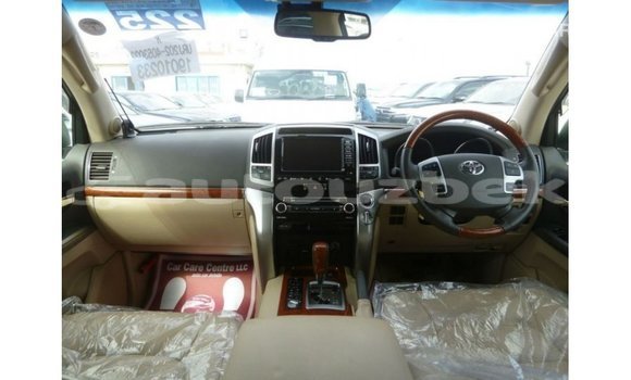 Buy Import Toyota Land Cruiser White Car in Import - Dubai in Andijon Buy Import Toyota Land Cruiser White Car in Import - Dubai in Andijon