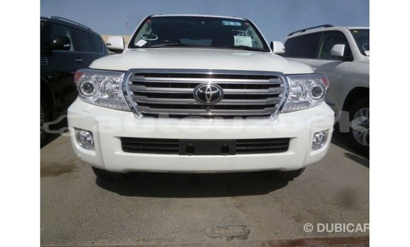 Buy Import Toyota Land Cruiser White Car in Import - Dubai in Andijon Buy Import Toyota Land Cruiser White Car in Import - Dubai in Andijon