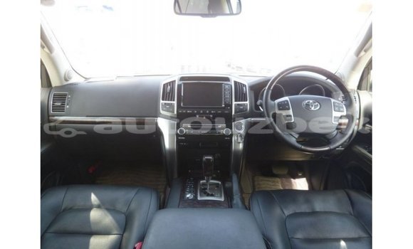 Buy Import Toyota Land Cruiser White Car in Import - Dubai in Andijon Buy Import Toyota Land Cruiser White Car in Import - Dubai in Andijon