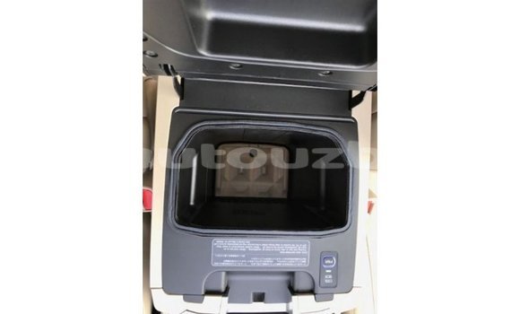 Buy Import Toyota Land Cruiser Black Car in Import - Dubai in Andijon Buy Import Toyota Land Cruiser Black Car in Import - Dubai in Andijon