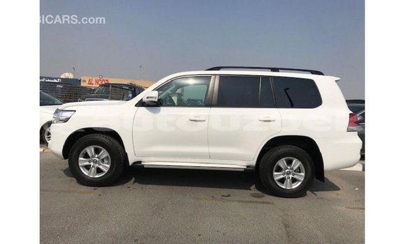 Buy Import Toyota Land Cruiser White Car in Import - Dubai in Andijon Buy Import Toyota Land Cruiser White Car in Import - Dubai in Andijon