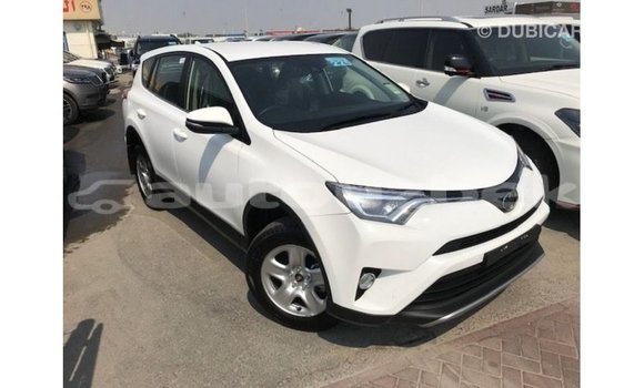 Buy Import Toyota 4Runner White Car in Import - Dubai in Andijon Buy Import Toyota 4Runner White Car in Import - Dubai in Andijon