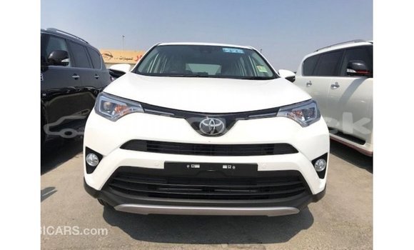 Buy Import Toyota 4Runner White Car in Import - Dubai in Andijon Buy Import Toyota 4Runner White Car in Import - Dubai in Andijon