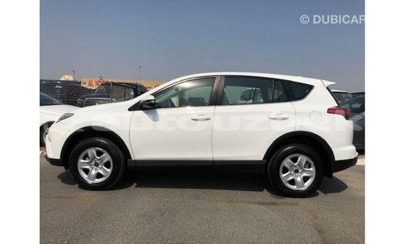 Buy Import Toyota 4Runner White Car in Import - Dubai in Andijon Buy Import Toyota 4Runner White Car in Import - Dubai in Andijon