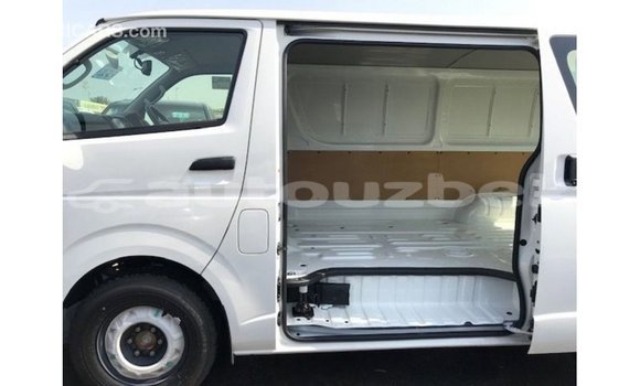 Buy Import Toyota Hiace White Car in Import - Dubai in Andijon Buy Import Toyota Hiace White Car in Import - Dubai in Andijon