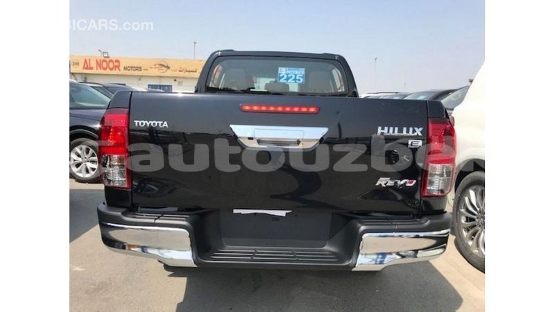 Big with watermark toyota hilux andijon import dubai 2380