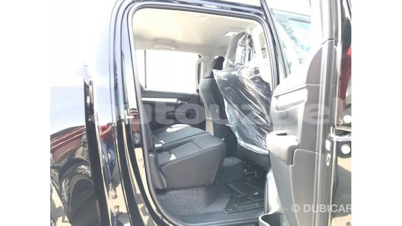 Big with watermark toyota hilux andijon import dubai 2380