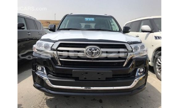 Buy Import Toyota Land Cruiser Black Car in Import - Dubai in Andijon Buy Import Toyota Land Cruiser Black Car in Import - Dubai in Andijon