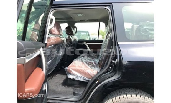 Buy Import Toyota Land Cruiser Black Car in Import - Dubai in Andijon Buy Import Toyota Land Cruiser Black Car in Import - Dubai in Andijon