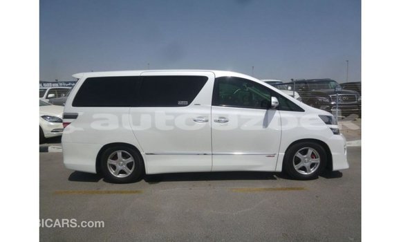 Buy Import Toyota Vellfire White Car in Import - Dubai in Andijon Buy Import Toyota Vellfire White Car in Import - Dubai in Andijon