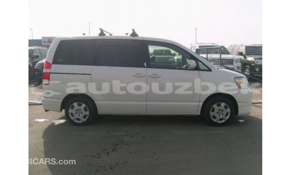 Buy Import Toyota Noah White Car in Import - Dubai in Andijon Buy Import Toyota Noah White Car in Import - Dubai in Andijon