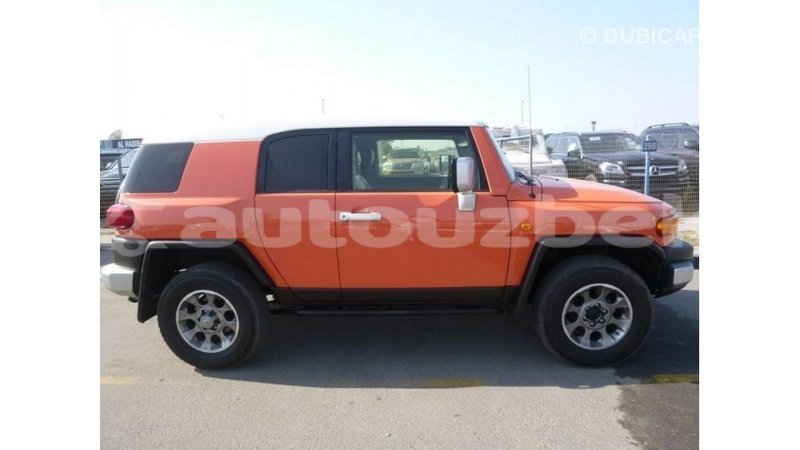 Big with watermark toyota fj cruiser andijon import dubai 2418