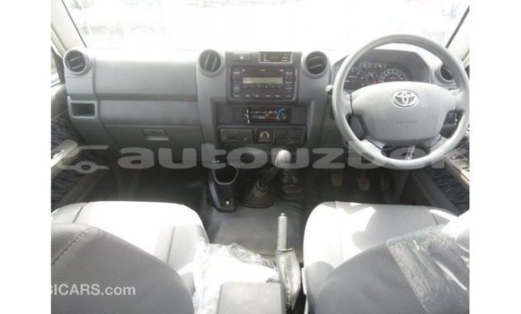 Buy Import Toyota Land Cruiser White Car in Import - Dubai in Andijon Buy Import Toyota Land Cruiser White Car in Import - Dubai in Andijon