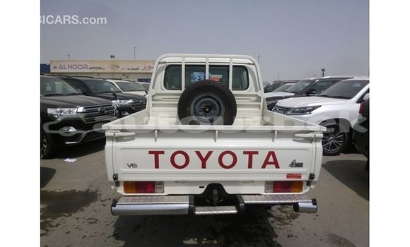 Buy Import Toyota Land Cruiser White Car in Import - Dubai in Andijon Buy Import Toyota Land Cruiser White Car in Import - Dubai in Andijon