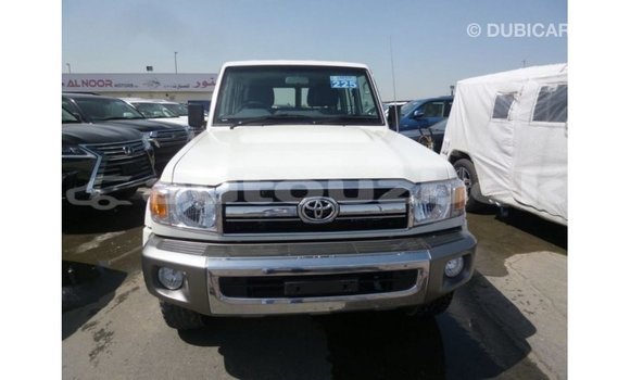 Buy Import Toyota Land Cruiser White Car in Import - Dubai in Andijon Buy Import Toyota Land Cruiser White Car in Import - Dubai in Andijon