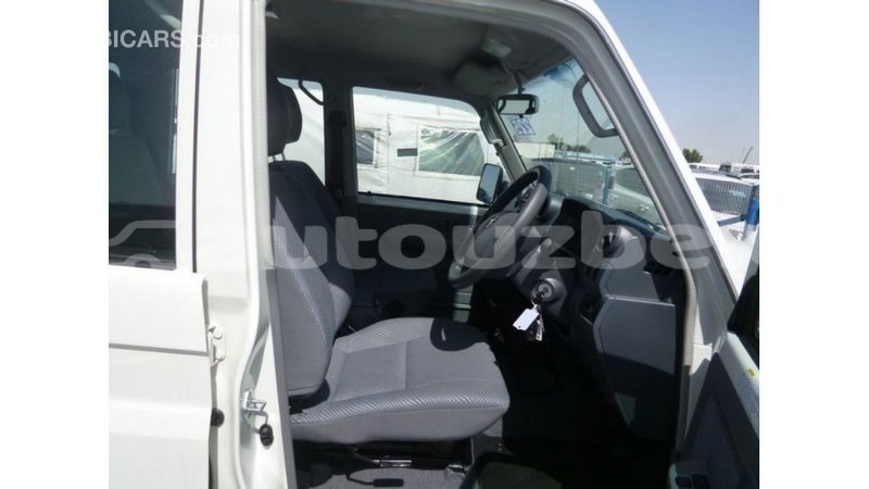 Big with watermark toyota land cruiser andijon import dubai 2420