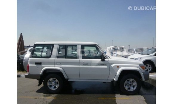 Buy Import Toyota Land Cruiser White Car in Import - Dubai in Andijon Buy Import Toyota Land Cruiser White Car in Import - Dubai in Andijon