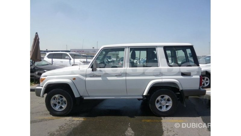 Big with watermark toyota land cruiser andijon import dubai 2420