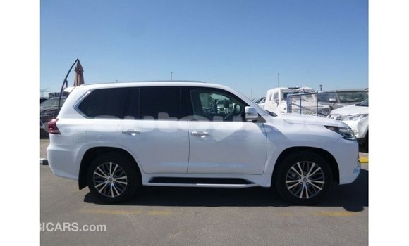 Buy Import Lexus LX White Car in Import - Dubai in Andijon Buy Import Lexus LX White Car in Import - Dubai in Andijon