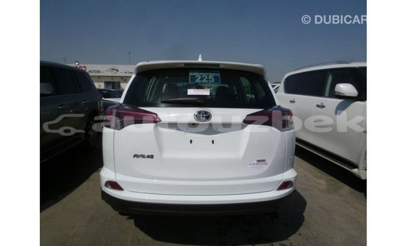 Buy Import Toyota 4Runner White Car in Import - Dubai in Andijon Buy Import Toyota 4Runner White Car in Import - Dubai in Andijon