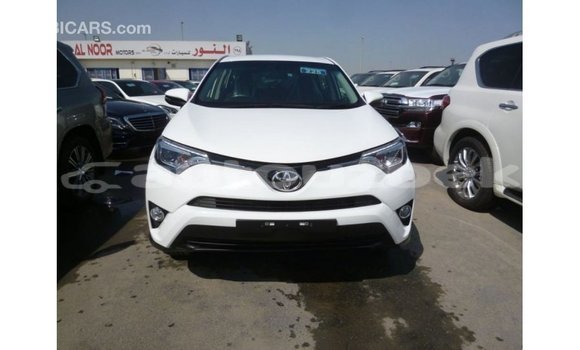 Buy Import Toyota 4Runner White Car in Import - Dubai in Andijon Buy Import Toyota 4Runner White Car in Import - Dubai in Andijon