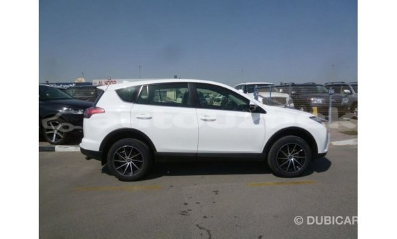 Buy Import Toyota 4Runner White Car in Import - Dubai in Andijon Buy Import Toyota 4Runner White Car in Import - Dubai in Andijon