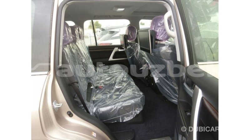 Big with watermark toyota land cruiser andijon import dubai 2440