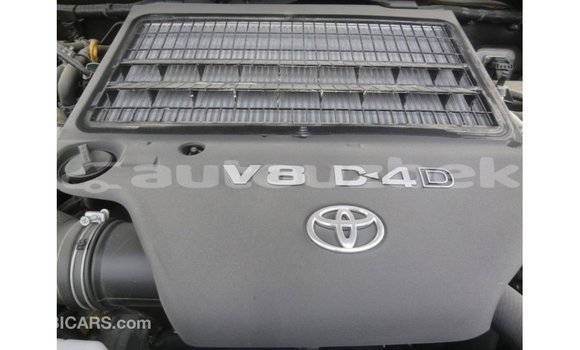 Buy Import Toyota Land Cruiser Other Car in Import - Dubai in Andijon Buy Import Toyota Land Cruiser Other Car in Import - Dubai in Andijon