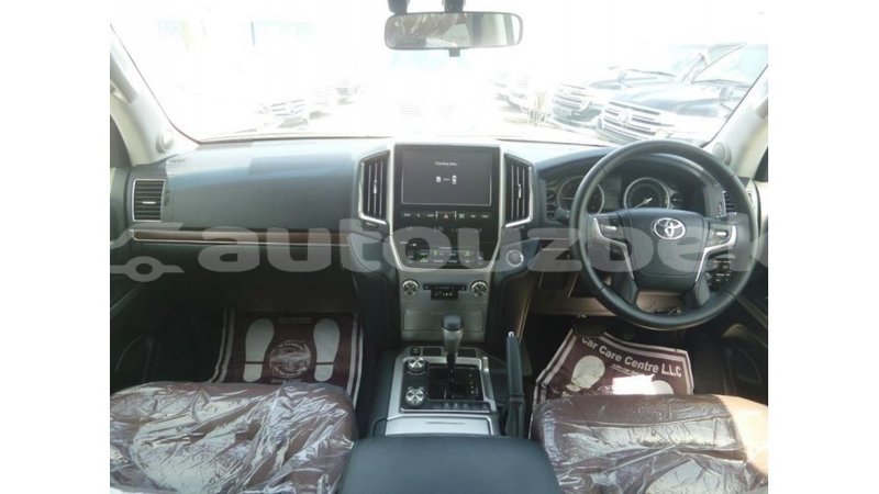 Big with watermark toyota land cruiser andijon import dubai 2445
