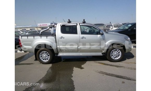 Buy Import Toyota Hilux Other Car in Import - Dubai in Andijon Buy Import Toyota Hilux Other Car in Import - Dubai in Andijon