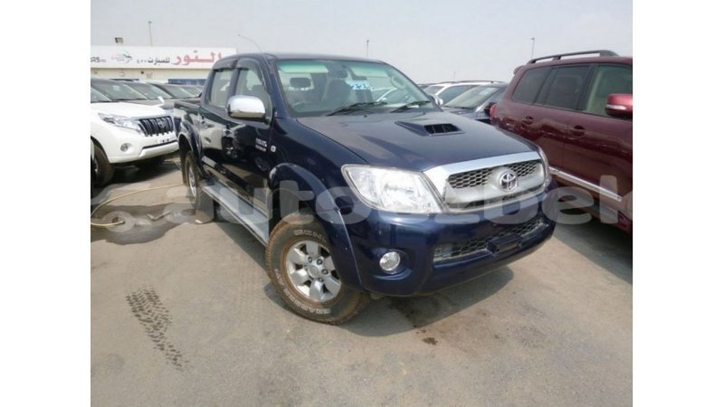 Big with watermark toyota hilux andijon import dubai 2448